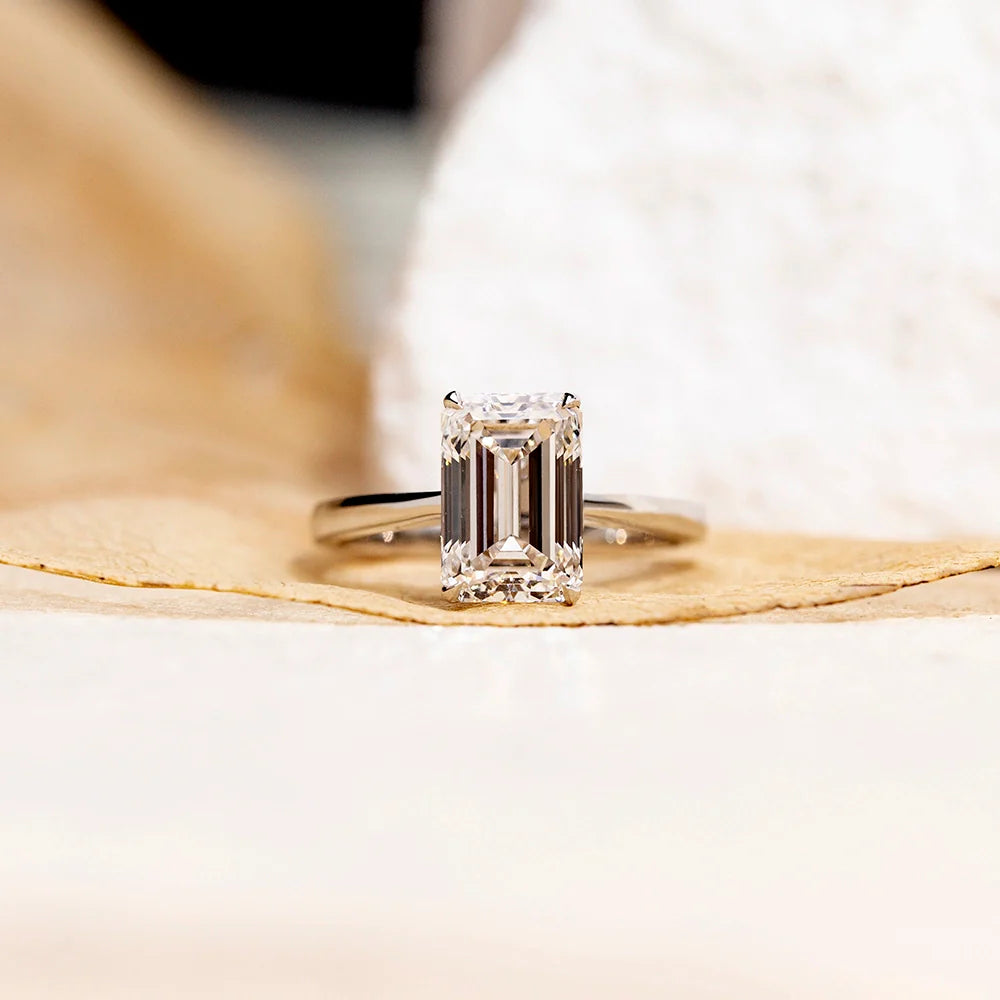 Esmeralda - Classic Emerald Solitaire Diamond Ring (2.2 CT)
