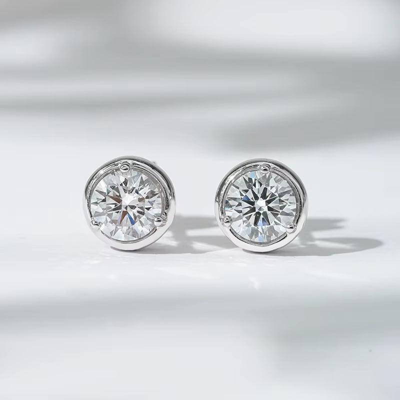 Classic Bezel Studs (1 ct tw)