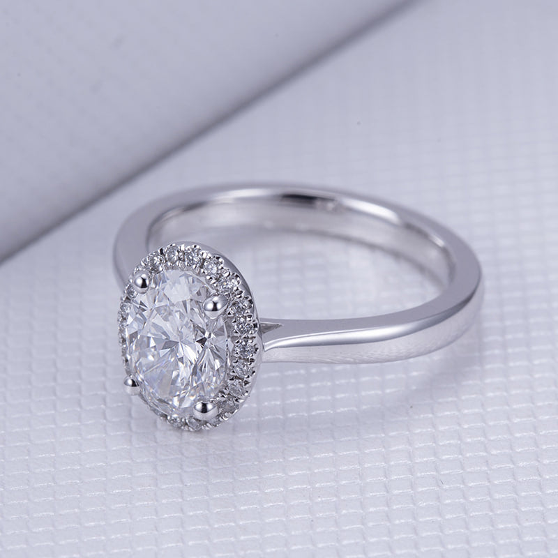 Classic Oval Halo Engagement Ring (1 CT)